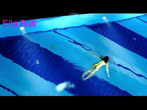 ❤️ Ma nistax nieqaf nara, blonda żagħżugħa maqbuda tgħum nuda fil-pool tar-resort ELLA BOLT ❤️ Porno lilna mt.nomescriativos.top